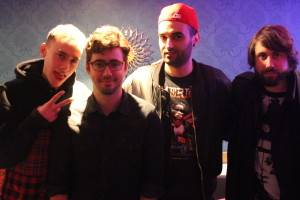 Berry trifft Years & Years  (v.l. Olly, Emre, Berry & Michael)